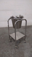 PEDIGO ROLLING KICK BUCKET STAND