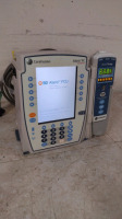 CAREFUSION ALARIS PC 8015 INFUSION PUMP WITH ALARIS 8100 PUMP MODULE