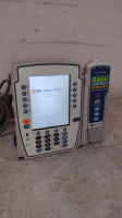 CAREFUSION ALARIS PC 8015 INFUSION PUMP WITH ALARIS 8100 PUMP MODULE