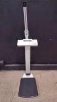 SECA DIGITAL PATIENT SCALE