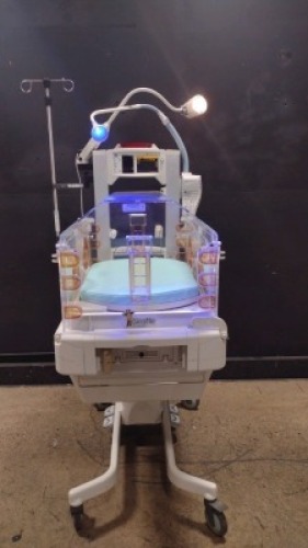 GE GIRAFFE INFANT INCUBATOR