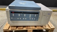 FISHER SCIENTIFIC CENTRIFUGE