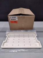 LOT OF 4 RILEY INSERT, LOWER, 3/4 SIZE, 3/4 IN; LOT NUMBER 166964; PART NUMBER 2-3030; NEW