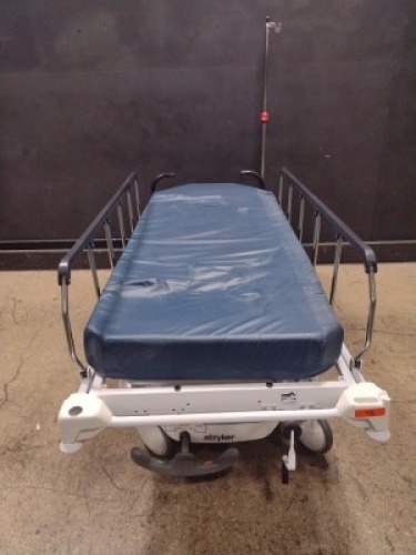 STRYKER 748 STRETCHER (LOCATED AT 3325 MOUNT PROSPECT ROAD, FRANKLIN PARK, IL, 60131)