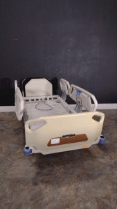 HILL-ROM TOTALCARE HOSPITAL BED