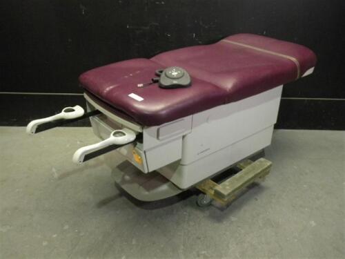 RITTER/MIDMARK 223 POWER EXAM TABLE WITH FOOT CONTROL