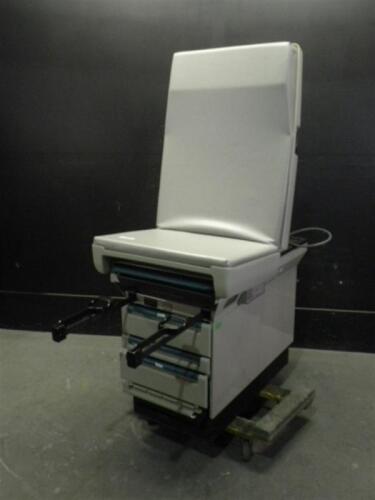 MIDMARK 404 EXAM TABLE