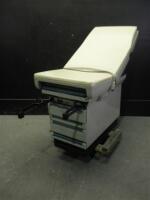 MIDMARK 404 EXAM TABLE