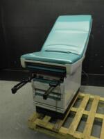 MIDMARK 404 EXAM TABLE