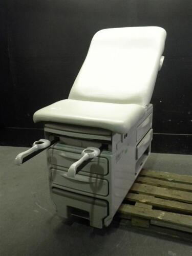 RITTER/MIDMARK 204 EXAM TABLE