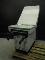 MIDMARK 404 EXAM TABLE