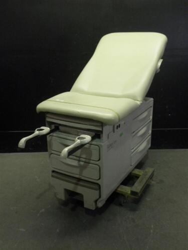 RITTER/MIDMARK 204 EXAM TABLE