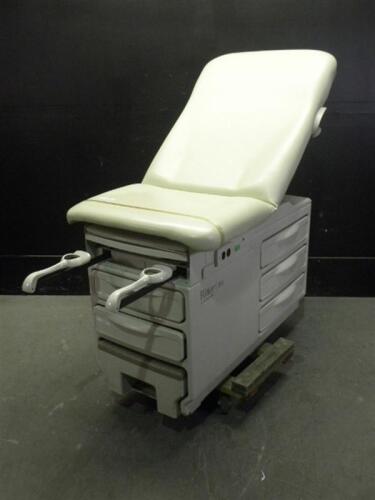 RITTER/MIDMARK 204 EXAM TABLE