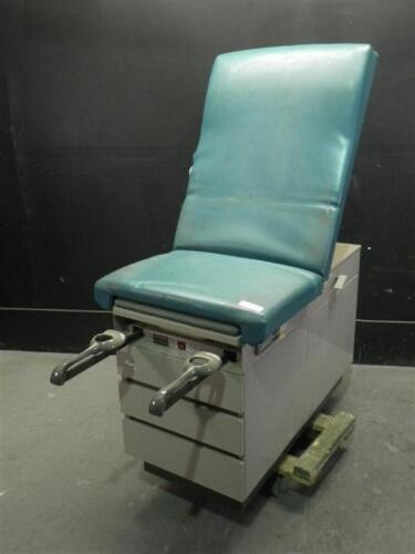 RITTER/MIDMARK 104 EXAM TABLE