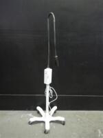 WELCH ALLYN GS EXAM LIGHT ON ROLLING STAND