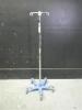 IV POLE ON ROLLING STAND