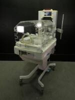 OHMEDA GIRAFFE INFANT INCUBATOR