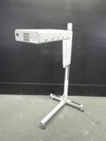 AIR SHIELDS VICKERS PT533-1 FLUORO-LITE PHOTOTHERAPY LIGHT ON ROLLING STAND