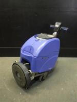 NUMATIC INTERNATIONAL TT 3450T FLOOR SCRUBBER