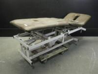 CHATTANOOGA ADAPTA AE-3 POWER TREATMENT TABLE WITH FOOTSWITCH