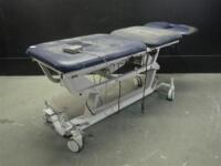 SAMMONS PRESTON 5990E POWER TREATMENT TABLE WITH FOOTSWITCH