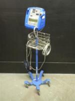 GE DINAMAP PRO 200 VITAL SIGNS MONITOR WITH BP CABLE ON ROLLING STAND