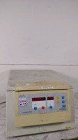 HERAEUS LABOFUGE 400 CENTRIFUGE