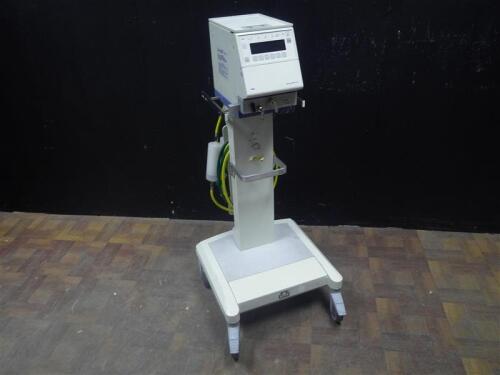 DRAGER BABYLOG 8000 PLUS VENTILATOR ON ROLLING STAND