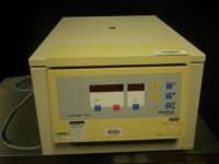 HERAEUS LABOFUGE 400 CENTRIFUGE