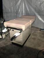 MIDMARK 404 EXAM TABLE