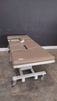 MAGNETIC IMAGING TABLE WITH HAND CONTROL