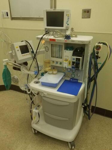 DATEX-OHMEDA S/5 AESPIRE ANESTHESIA UNIT WITH CARDIOCAP 5 MONITOR