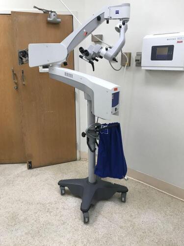 ZEISS OPMI MOVENA SURGICAL MICROSCOPE ON AN S7 STAND