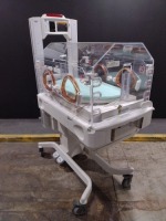 GE GIRAFFE INFANT INCUBATOR