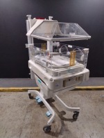 OHMEDA GIRAFFE OMNIBED INFANT INCUBATOR