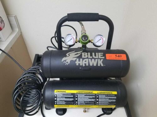 BLUE HAWK 2 GALLON, 125 PSI AIR COMPRESSOR WITH AIR GUN