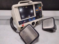 MEDTRONIC/PHYSIO-CONTROL LIFEPAK 20 DEFIB WITH PACING, 3 LEAD ECG, ANALYZE, PADDLES