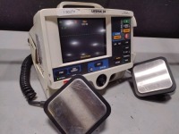 MEDTRONIC/PHYSIO-CONTROL LIFEPAK 20 DEFIB WITH PACING, 3 LEAD ECG, ANALYZE, PADDLES