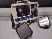 MEDTRONIC/PHYSIO-CONTROL LIFEPAK 20 DEFIB WITH PACING, 3 LEAD ECG, ANALYZE, PADDLES