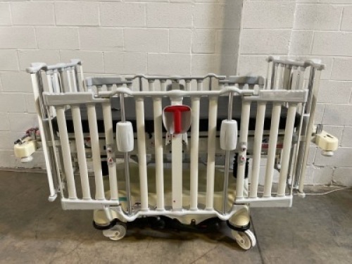 STRYKER FL19 INFANT CRIB