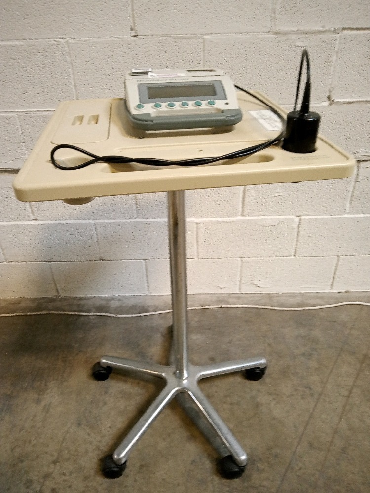 DIAGNOSTIC ULTRASOUND BVI 3000 BLADDER SCANNER ON ROLLING STAND