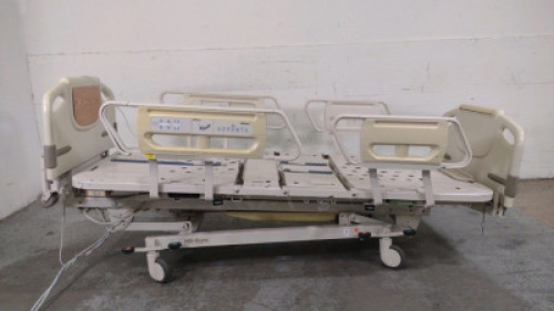 HILL-ROM P1600 ADVANTA HOSPITAL BED