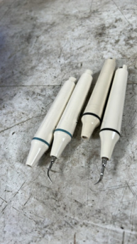 VRN LOT OF (4) HANDPIECES (HP-2+, HP-2, HW-3H, H1G221)