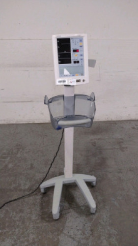 MINDRAY DATASCOPE ACCUTORR PLUS PATIENT MONITOR ON ROLLING STAND