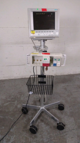 AGILENT TECH M1204A V24CT PATIENT MONITOR ON ROLLING STAND