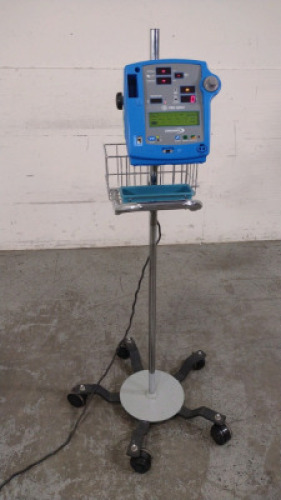 GE DINAMAP PRO 400V2 VITAL SIGNS MONITOR ON ROLLING STAND