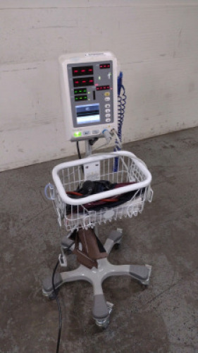EDAN M3A VITAL SIGN MONITOR ON ROLLING STAND
