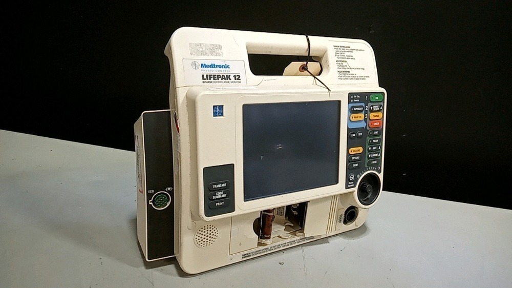 MEDTRONIC/PHYSIO-CONTROL LIFEPAK 12 BIPHASIC DEFIB WITH PACING, 3 LEAD ...