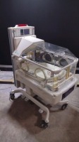 OHMEDA GIRAFFE OMNIBED INFANT INCUBATOR