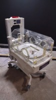 OHMEDA GIRAFFE INFANT INCUBATOR